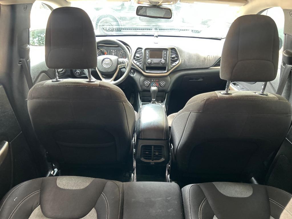2018 Jeep Cherokee Latitude - Photo 11
