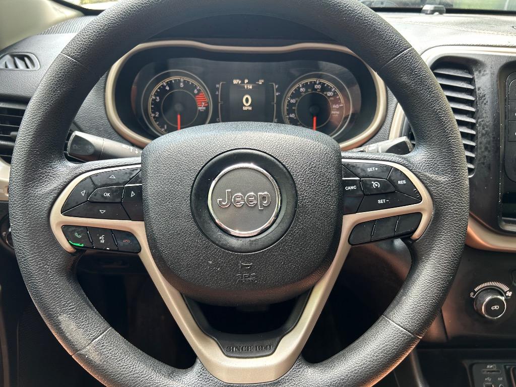 2018 Jeep Cherokee Latitude - Photo 7