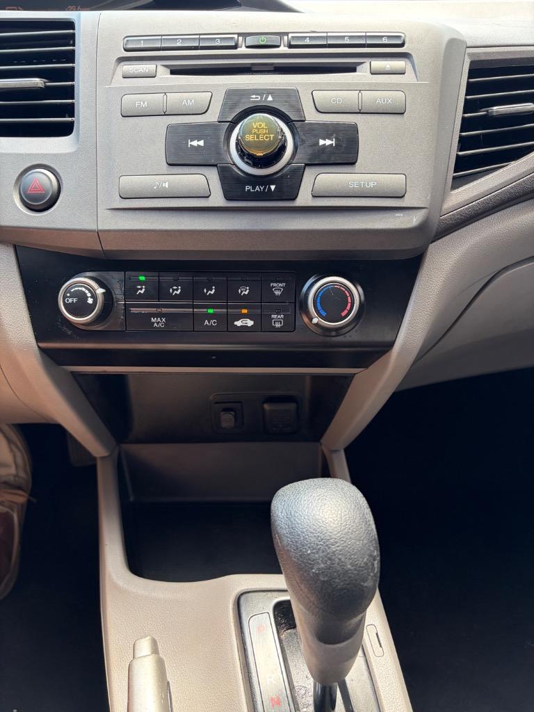 2012 Honda Civic LX - Photo 7